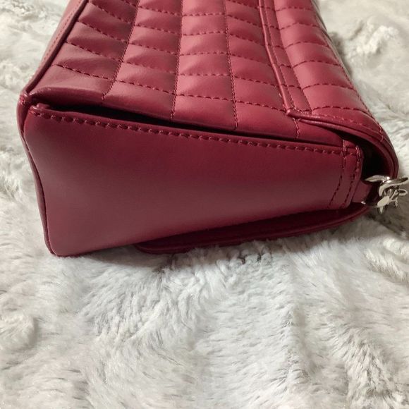 liz claiborne quilted red leather purse - Picture 10 of 12